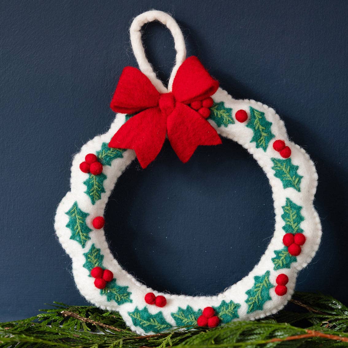Holly Felt Christmas Wreath - 22cm | Christmas Decor |